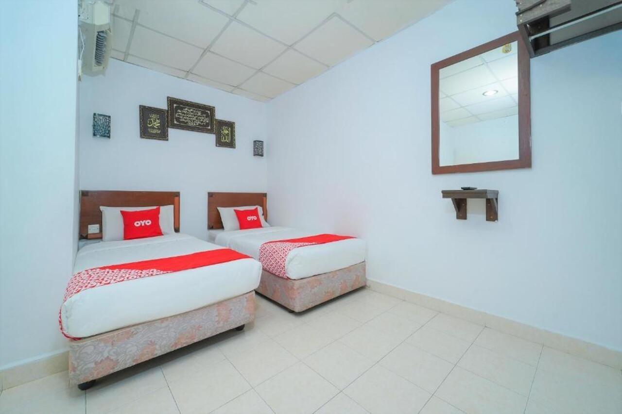 Oyo 89850 Mutiara Motel Kuah Dış mekan fotoğraf